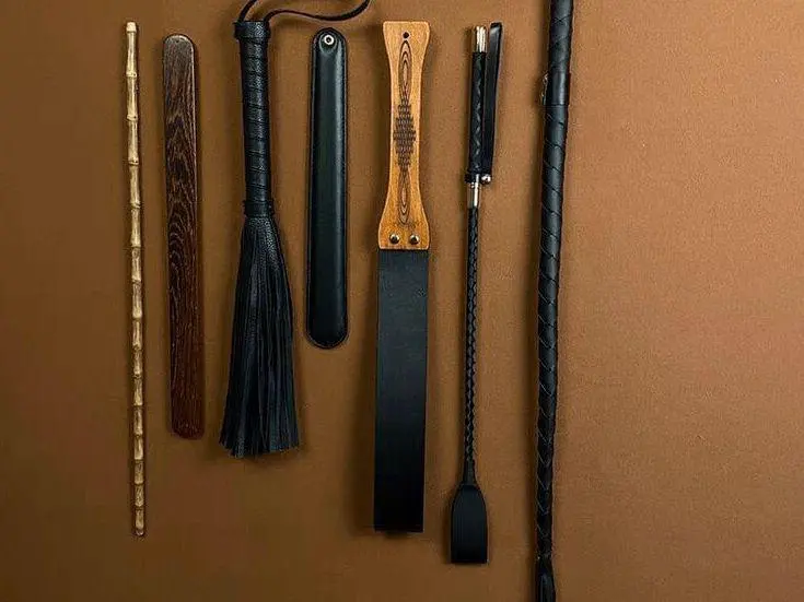 “女王”的魅力如何引领BDSM文化的新趋势? 一